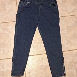 q Bend Over Stretch Blue Denim Jeans with Zipper Details 16W